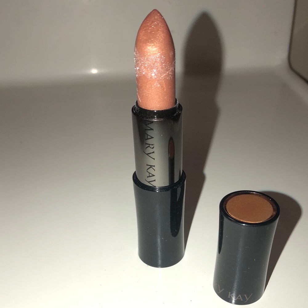 Champagne, Mary Kay lipstick